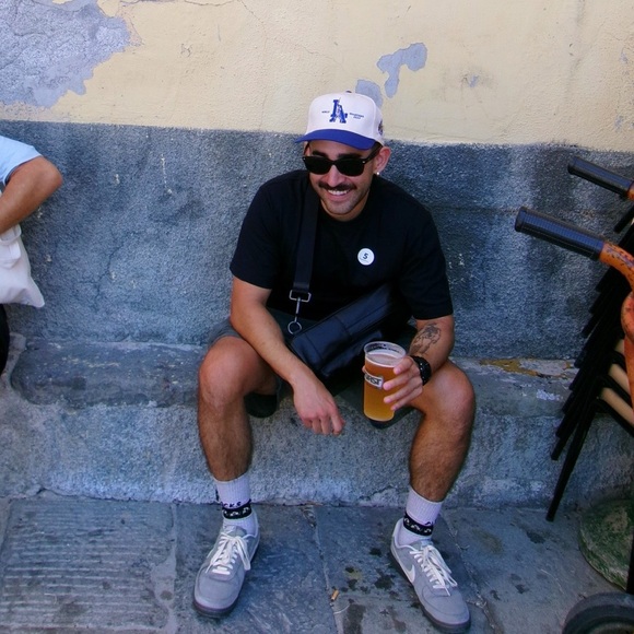 Meet your Posher, Aaron ismael - Picture 1 of 1